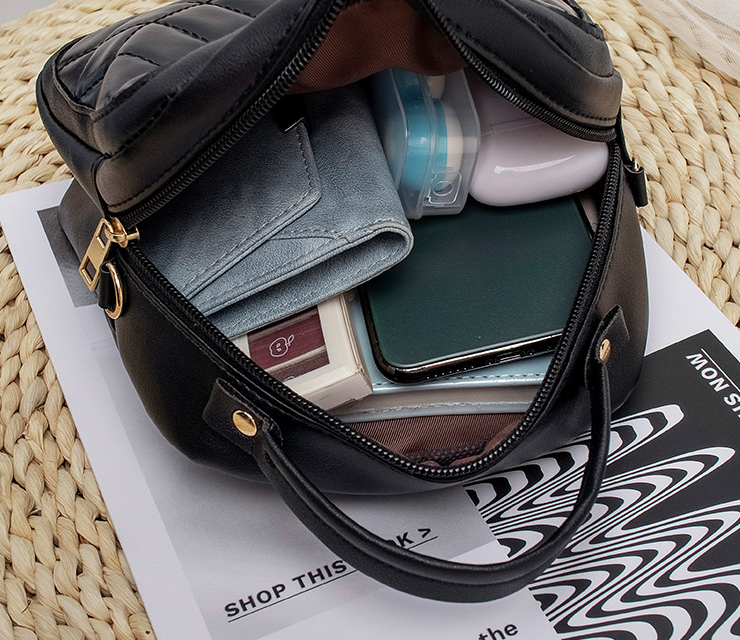 QA-872 - Trendy Sling Bag Pink